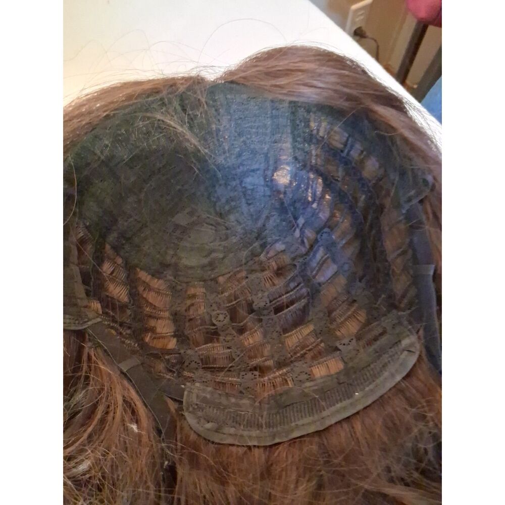 Unbranded Medium Dark Brown Wig Soft Natural Waves Layered Mid Length - Picture 6 of 9